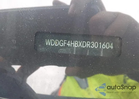 2013 Mercedes-Benz C 250 Luxury from USA, damaged, VIN WDDGF4HBXDR301604